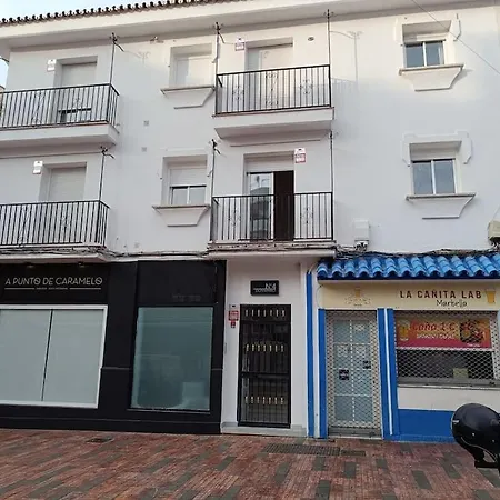 Bonito Apt. En Casco Historico * Μαρμπέλλα